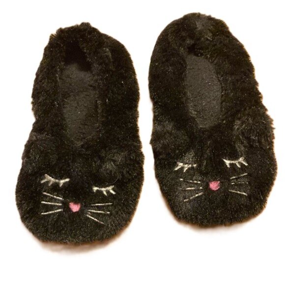 BLACK CAT Fuzzy Plush Slippers Embroidered Slip On Womens Size 7 - Picture 1 of 5